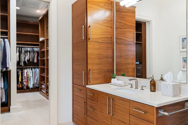 $6,350,000 | 4703 Timberline Drive, Austin, TX 78746