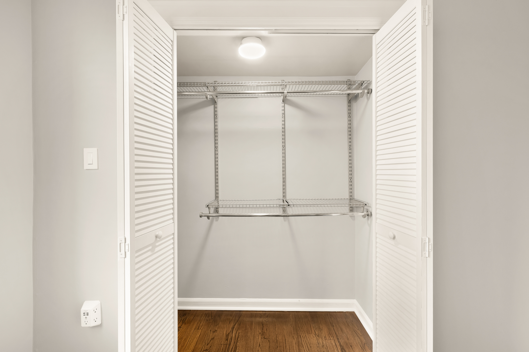 311 4th Street Southeast, Unit 6 Washington, DC 20003 - Photo 9 of 17