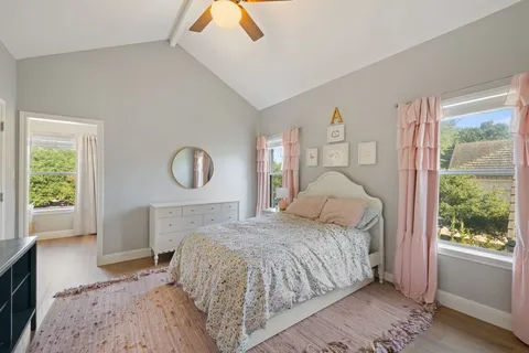 $1,399,000 | 22 Autumn Oaks Drive, Austin, TX 78738