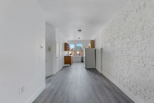 $3,500 | 639 President Street, Unit 5R | Park Slope