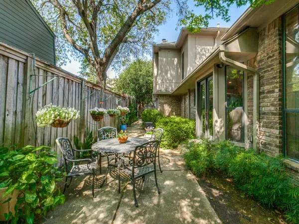 $1,250,000 | 9009 Arbor Park Drive, Dallas, TX 75243