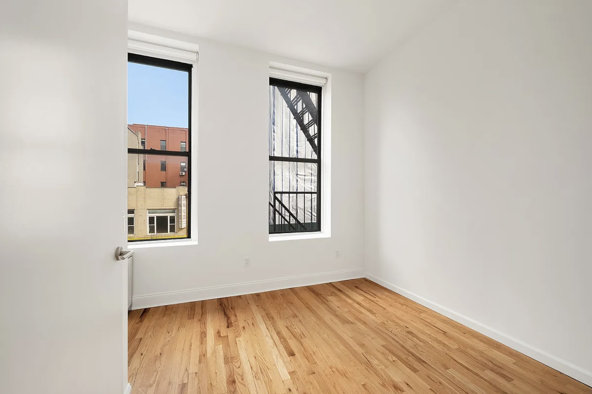 281 Grand Street, Unit 3F Manhattan, NY 10002 - Photo 4 of 7