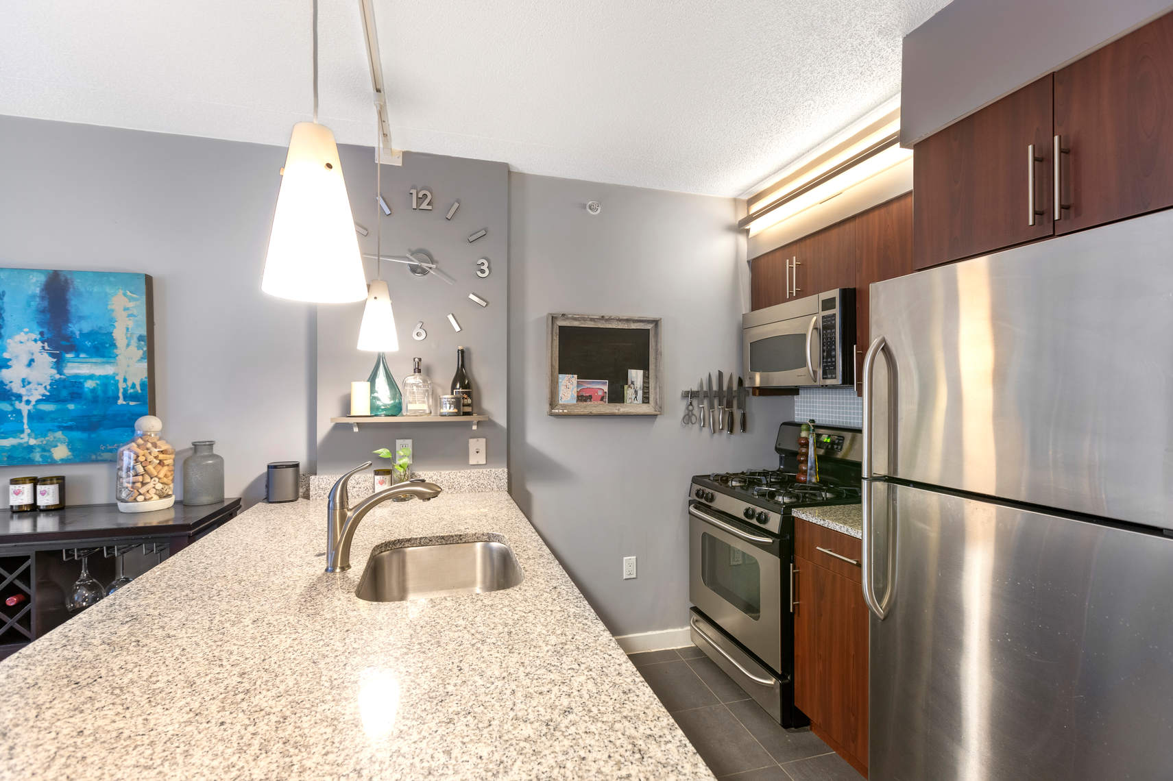 555 West 23rd Street, Unit N7R Manhattan, NY 10011 - Photo 3 of 13