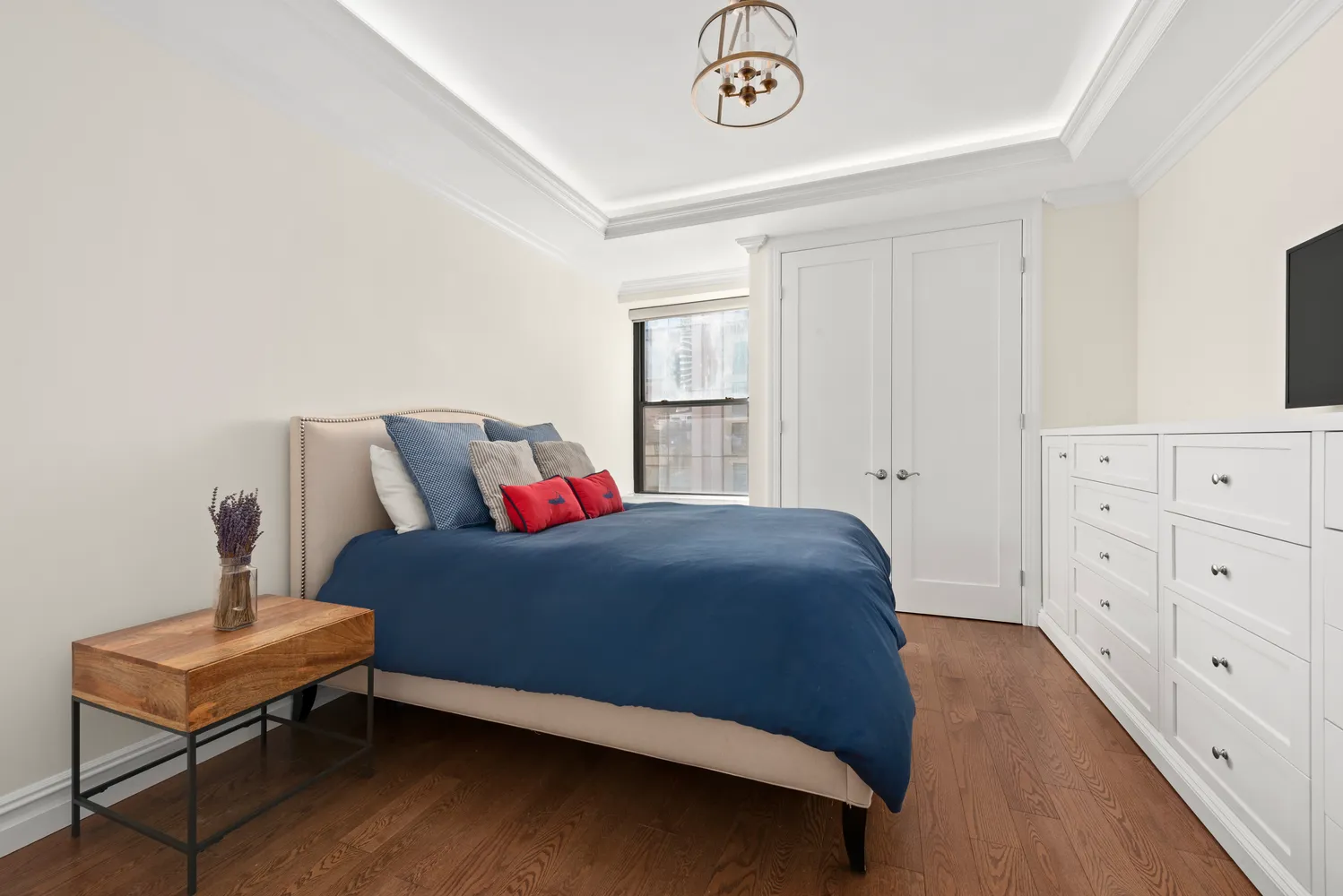 $1,250,000 | 153 East 87th Street, Unit 6D | Upper East Side