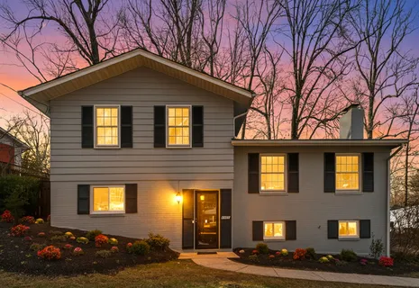 $1,350,000 | 6813 Winterberry Lane, Bethesda, MD 20817