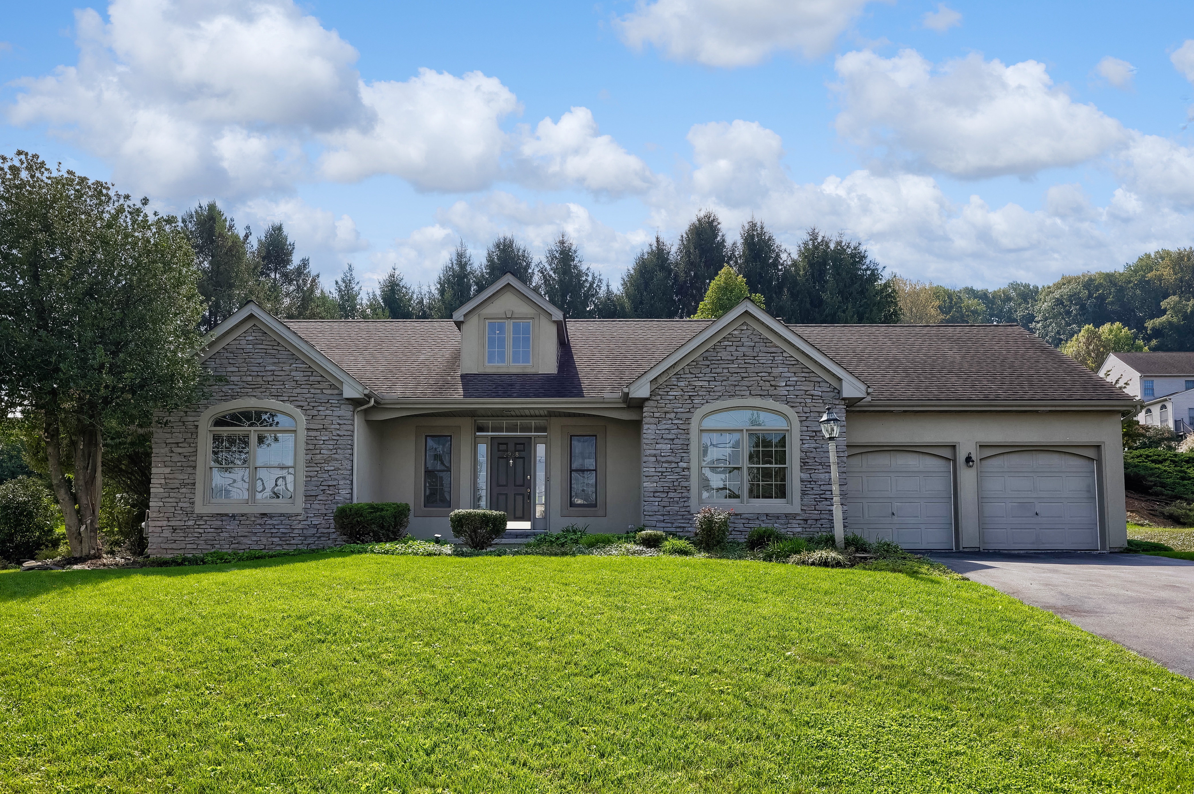 2928 Bowman Road Lancaster, PA 17601 - Photo 2 of 30 Gallery Image 2
