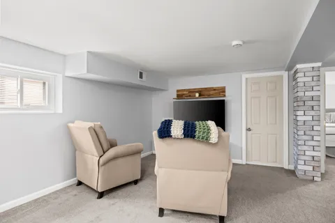 Contact Agent | 445 East Mill Road, Maple Shade, NJ 08052