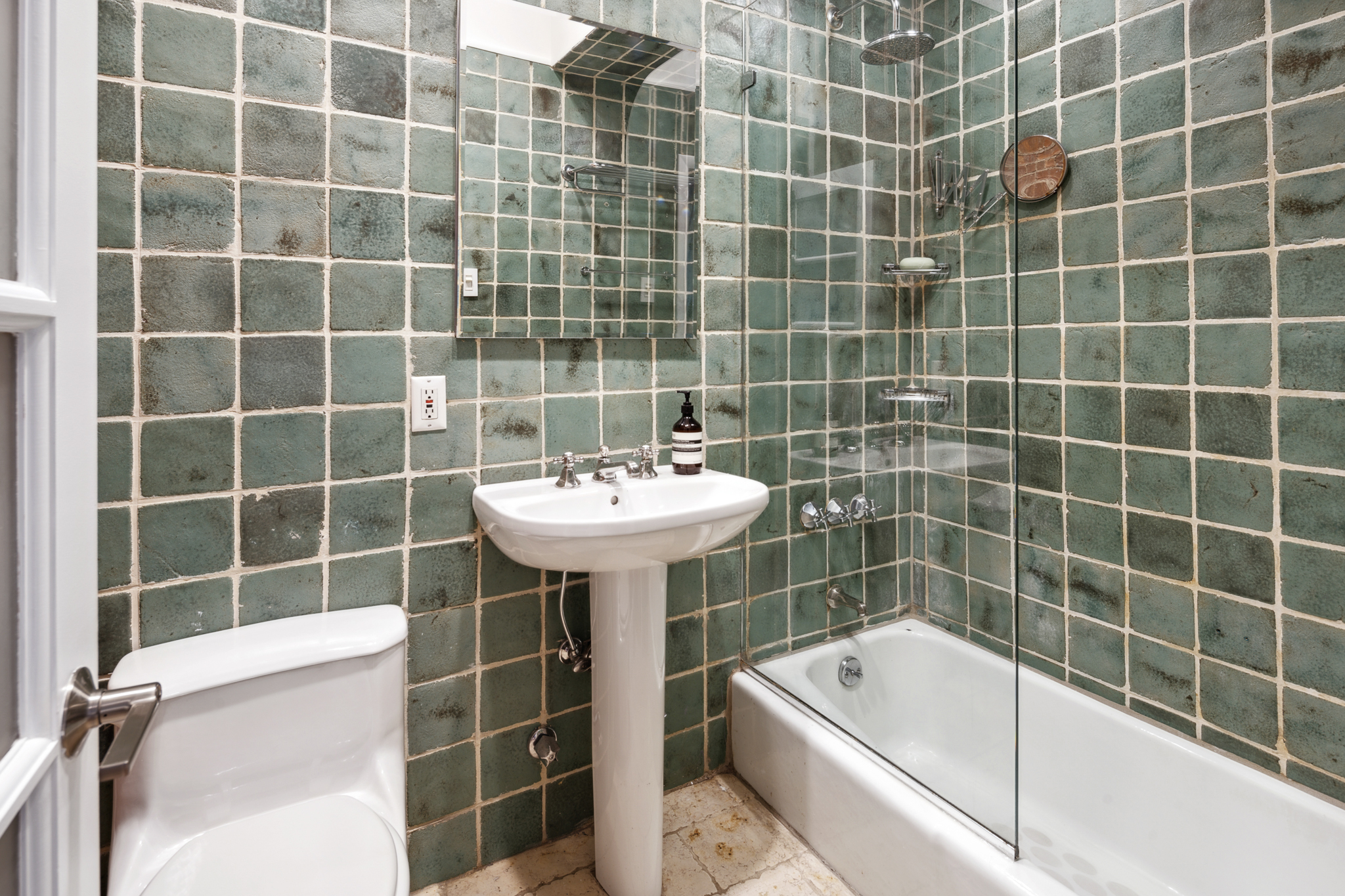 23 East 10th Street, Unit 409 Manhattan, NY 10003 - Photo 6 of 11