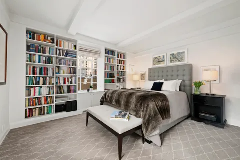 $1,800,000 | 320 Central Park West, Unit 5L | Upper West Side