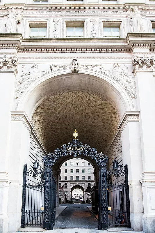 390 West End Avenue, Unit 7DS Manhattan, NY 10024 - Photo 28 of 31 a close view of a fireplace