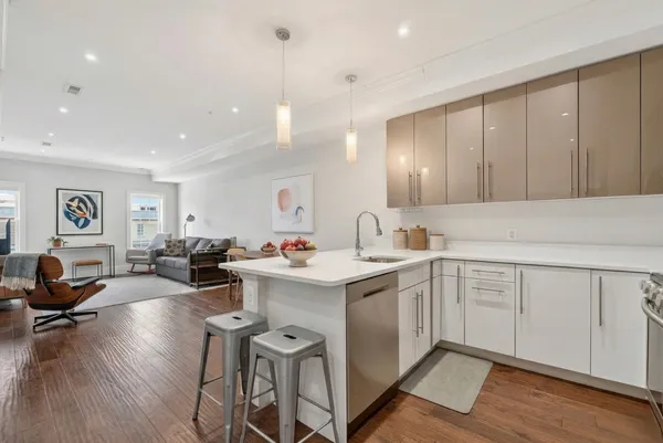 $839,700 | 1711 D Street Southeast, Unit 2, Washington, DC 20003