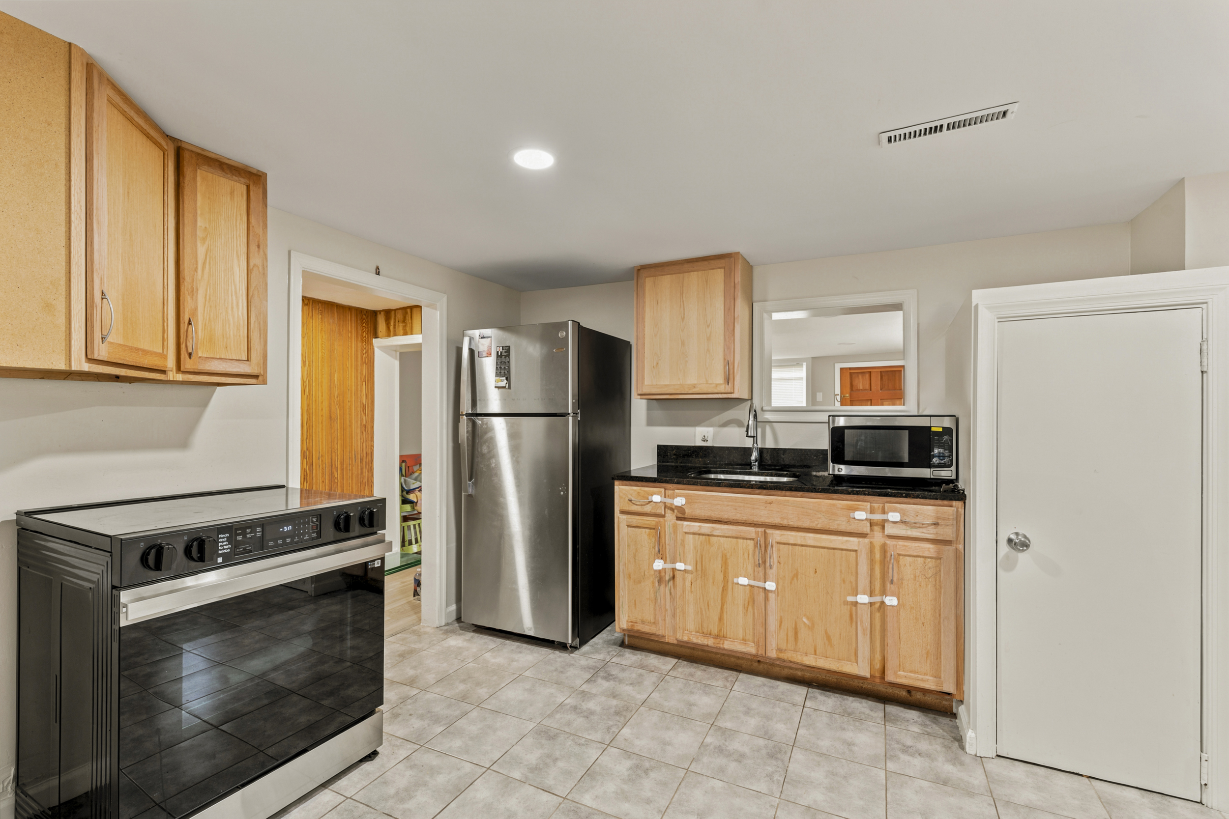 1132 Security Road Hagerstown, MD 21742 - Photo 17 of 33
