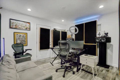 $1,399,000 | 4110 Vanetta Place, Studio City, CA 91604