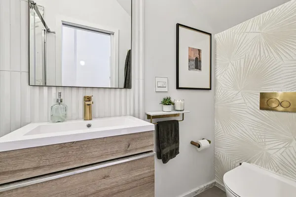 $699,900 | 1328 Maryland Avenue Northeast, Unit 2, Washington, DC 20002