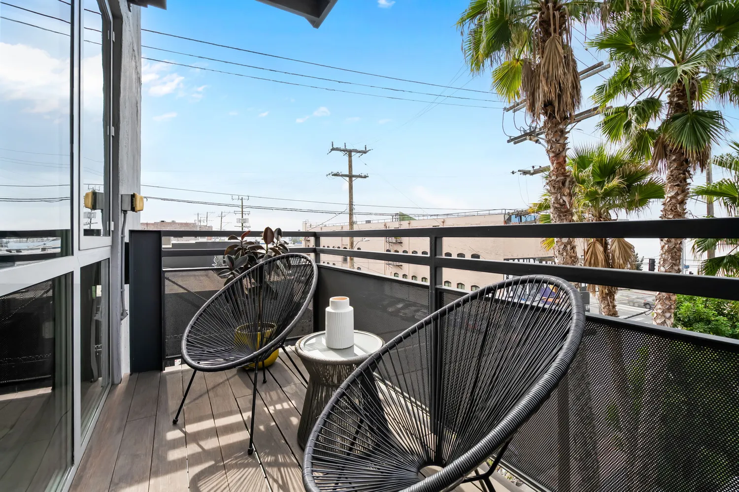 $928,000 | 825 East 4th Street, Unit 310, Los Angeles, CA 90013