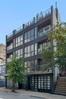 $1,590,000 | 245 Manhattan Avenue, Unit 2A | Williamsburg