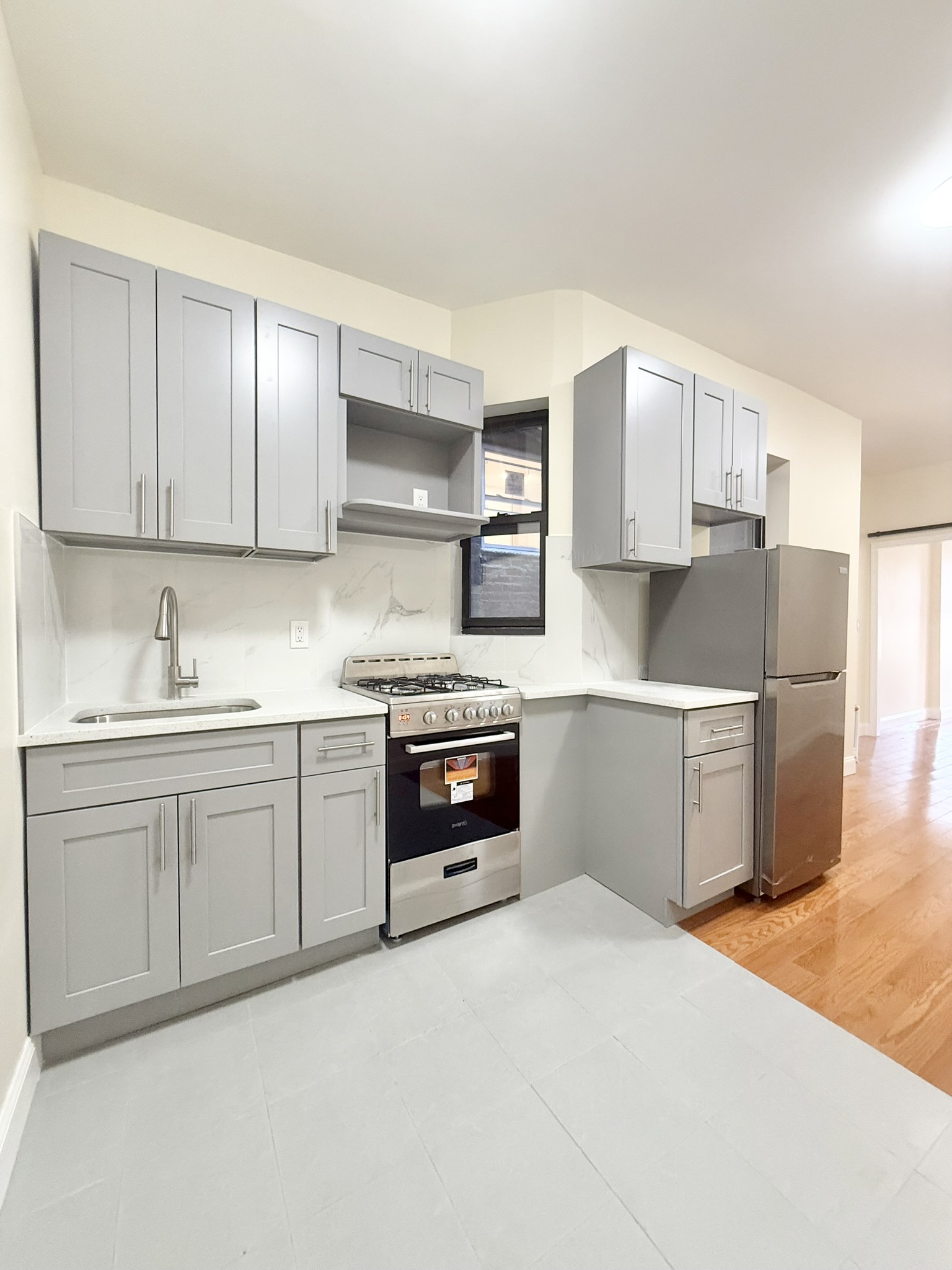 196 West 108th Street, Unit 2 Manhattan, NY 10025 - Photo 1 of 6