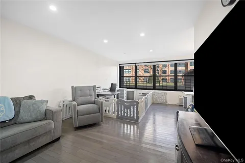 $480,000 | 75-34 Bell Boulevard, Unit LD | Oakland Gardens