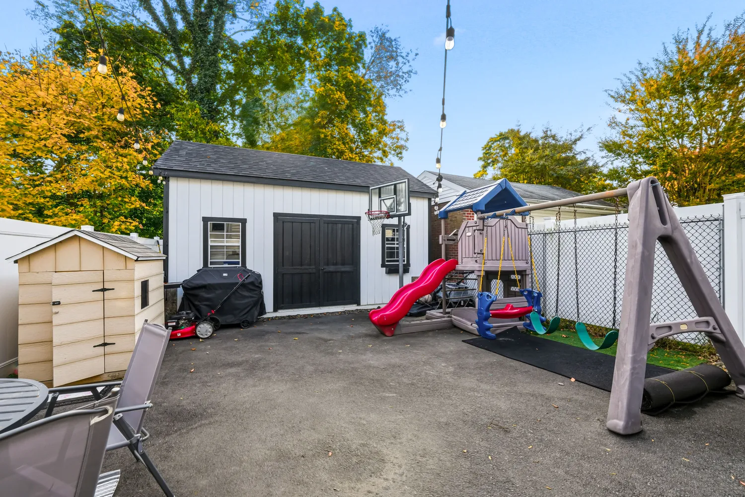 $349,900 | 8129 Hennig Street, Philadelphia, PA 19111