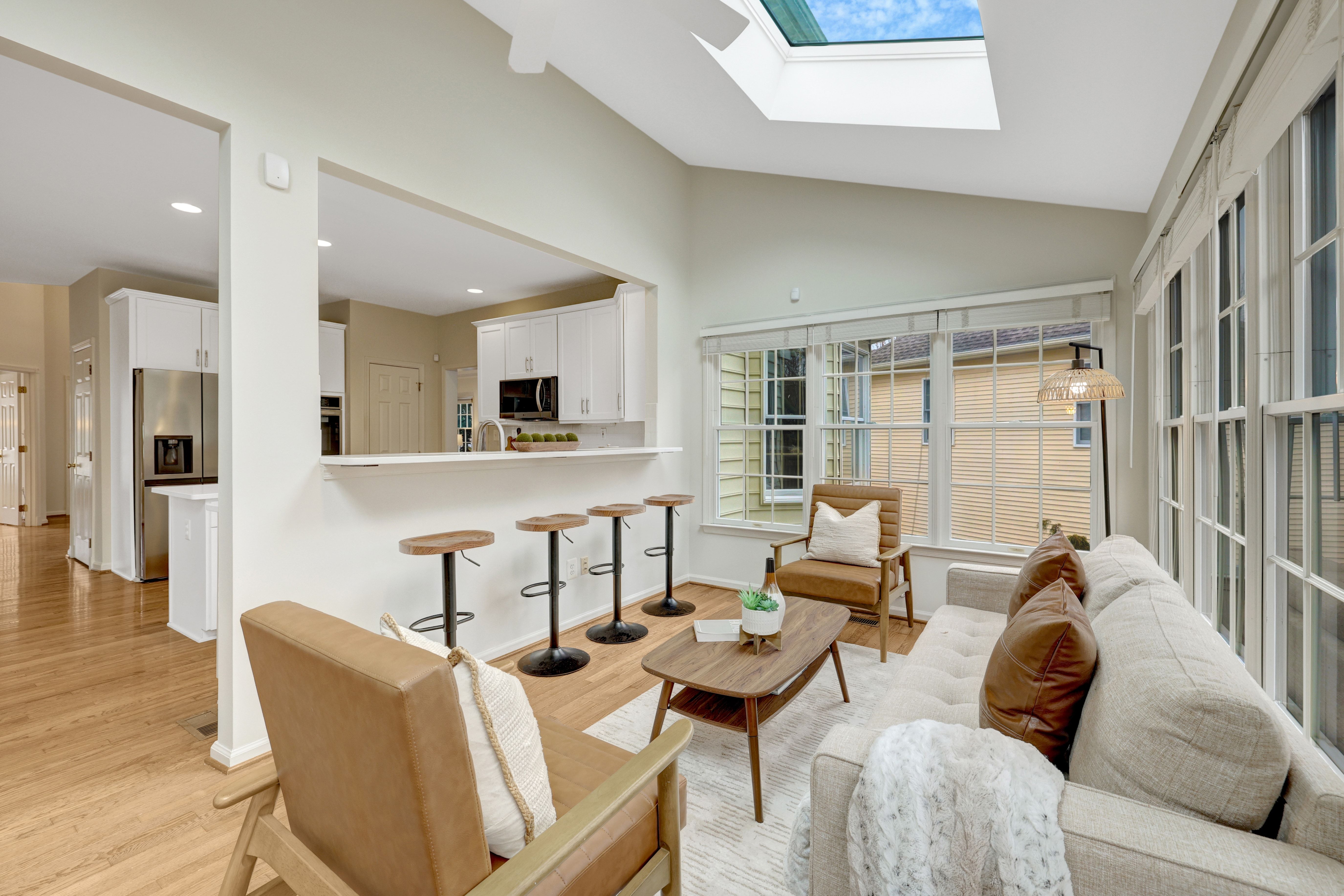 1295 Gatesmeadow Way Reston, VA 20194 - Photo 20 of 57