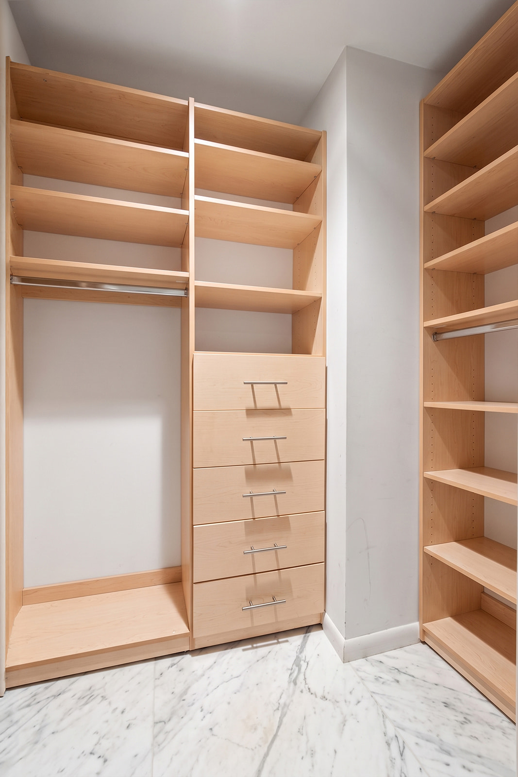 641 5th Avenue, Unit 31C Manhattan, NY 10022 - Photo 8 of 15 Gallery Image 8