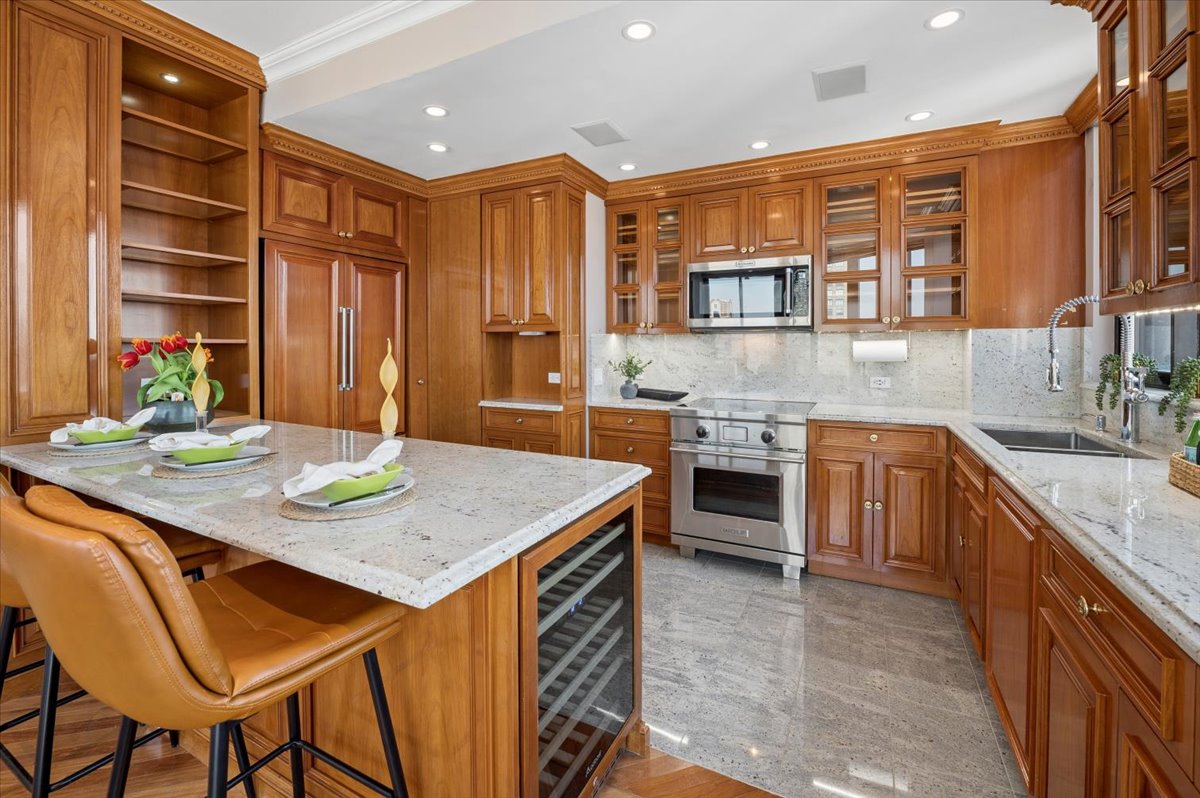 304 East 65th Street, Unit PHB/D Manhattan, NY 10065 - Photo 4 of 42