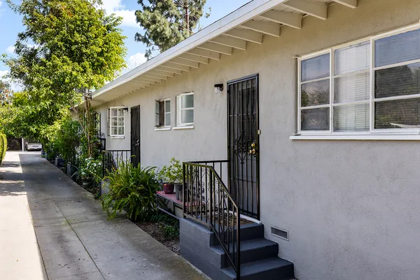 $1,900,000 | 1500 Navarro Avenue, Pasadena, CA 91103