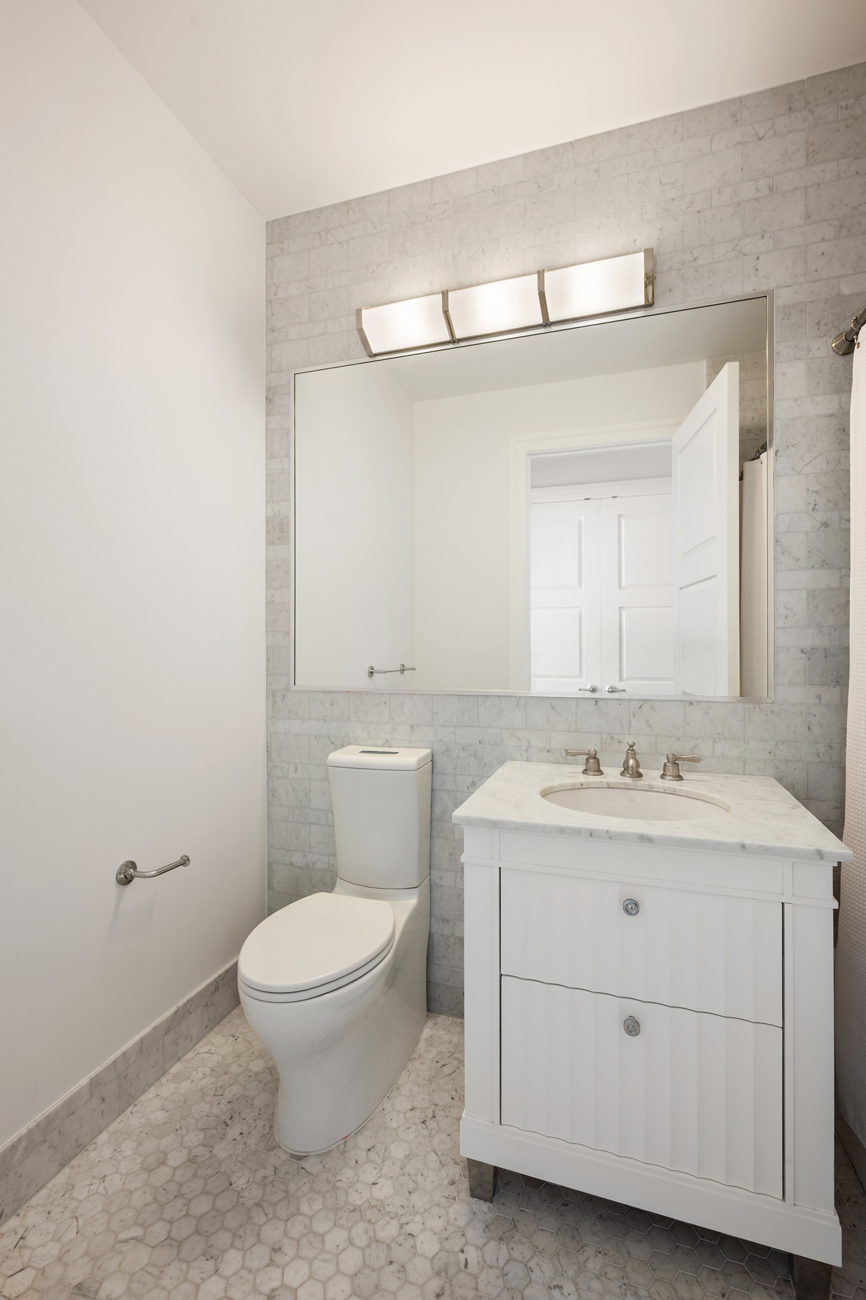 30 Park Place, Unit 68B Manhattan, NY 10007 - Photo 14 of 16