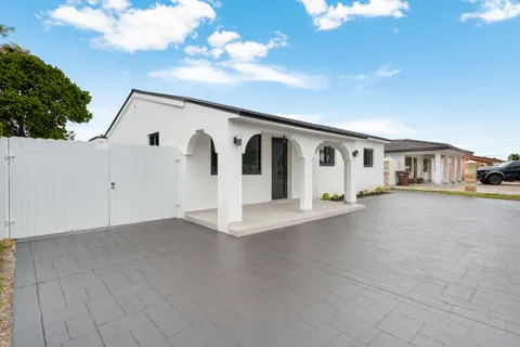 $798,000 | 851 West 35th Street, Hialeah, FL 33012