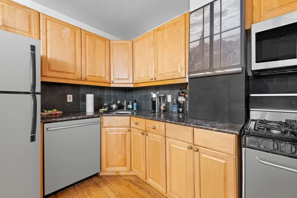 $6,450 | 333 East 34th Street, Unit 5E | Murray Hill