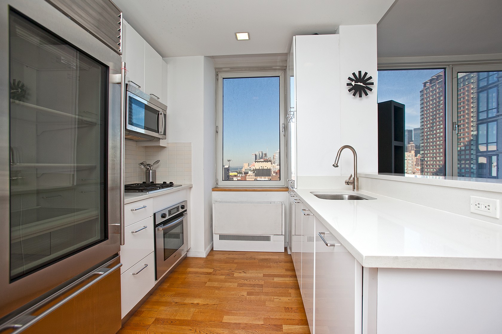 635 West 42nd Street, Unit 10F Manhattan, NY 10036 - Photo 5 of 17