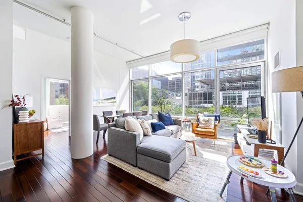 $7,500 | 243 West 60th Street, Unit 2E | Upper West Side