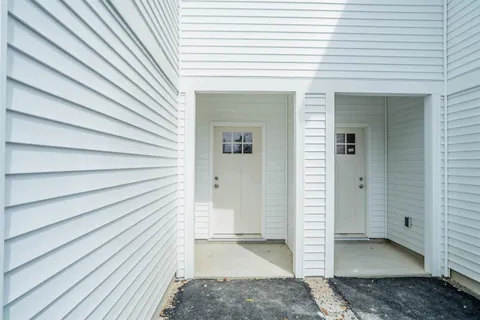 $424,000 | 13 Suffolk Road, Unit 6, Concord, NH 03303