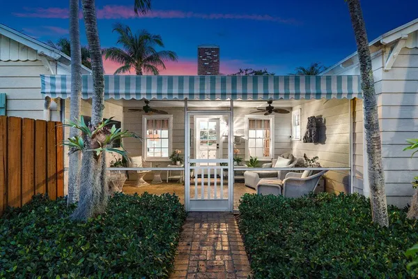 $2,400,000 | 521 North Swinton Avenue, Delray Beach, FL 33444
