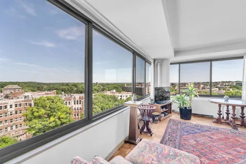$435,000 | 4740 Connecticut Avenue Northwest, Unit 1007, Washington, DC 20008