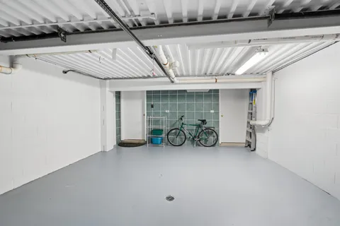 a view of a garage