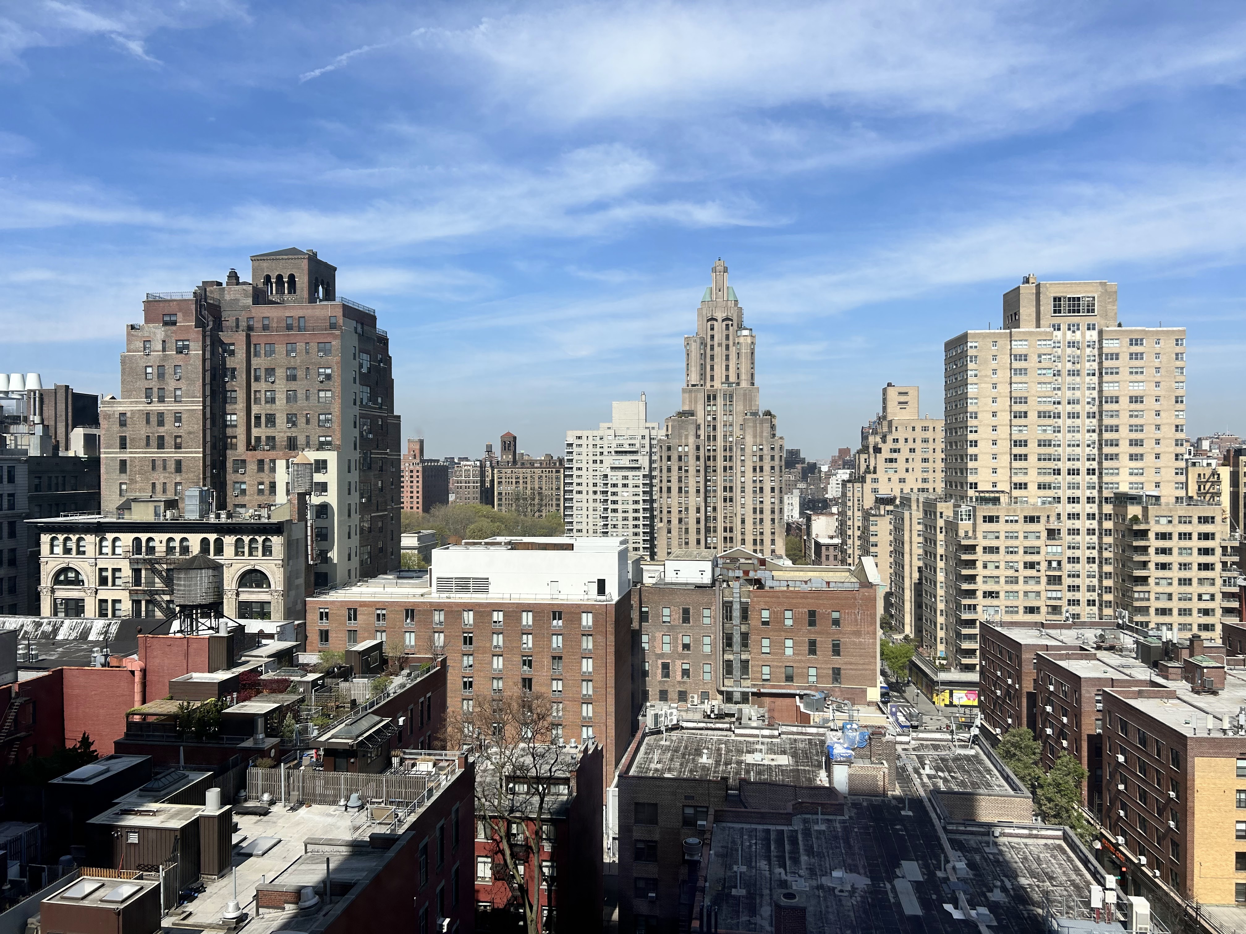 60 East 8th Street, Unit 15D Manhattan, NY 10003 - Photo 11 of 14 a view of city with tall buildings