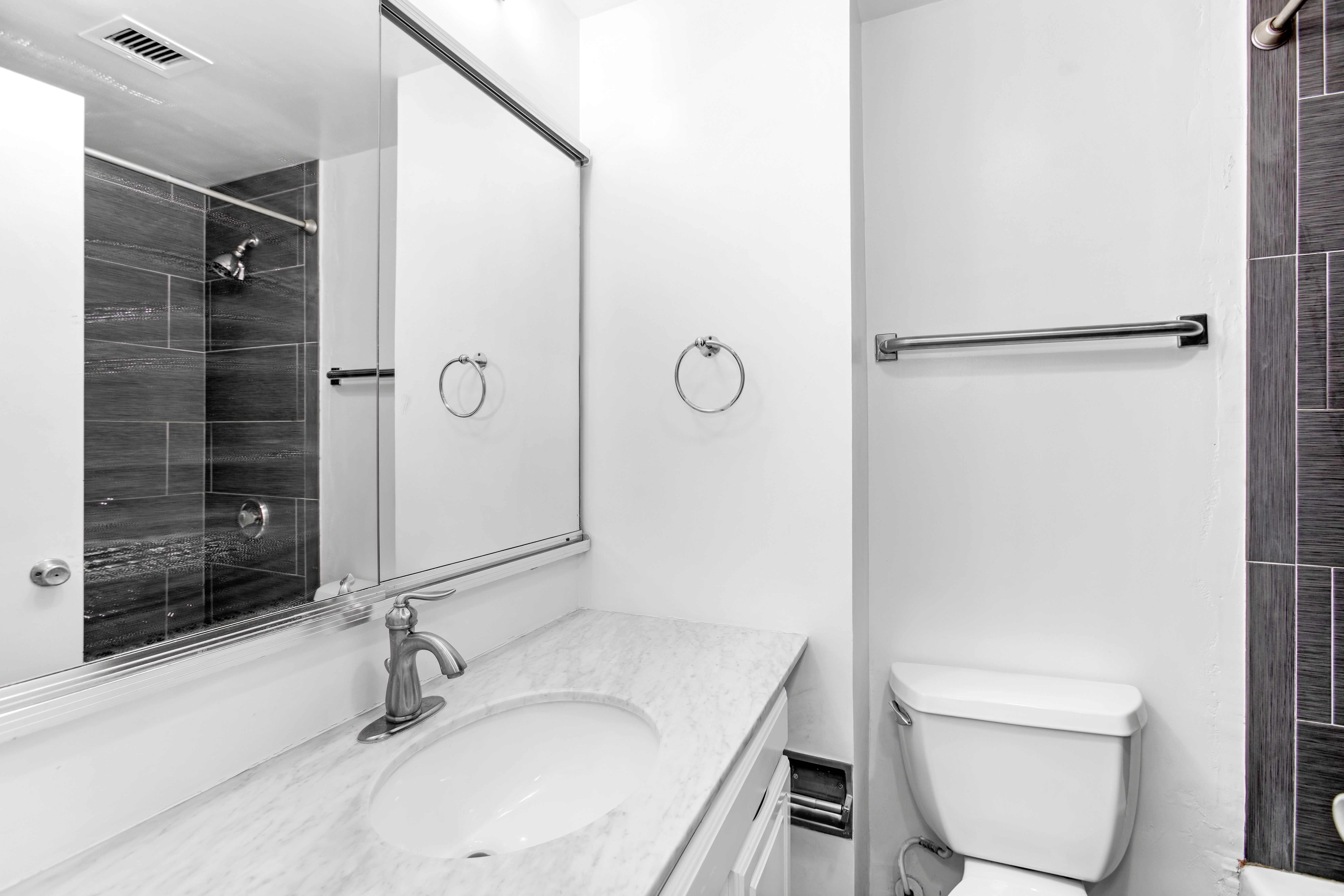 250 West 88th Street, Unit 302 Manhattan, NY 10024 - Photo 5 of 7