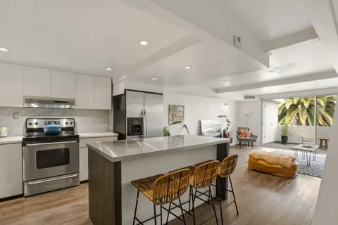 $775,000 | 1701 Clinton Street, Unit 325, Los Angeles, CA 90026