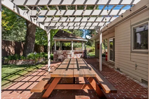 $1,150,000 | 1560 Crane Terrace, Ukiah, CA 95482