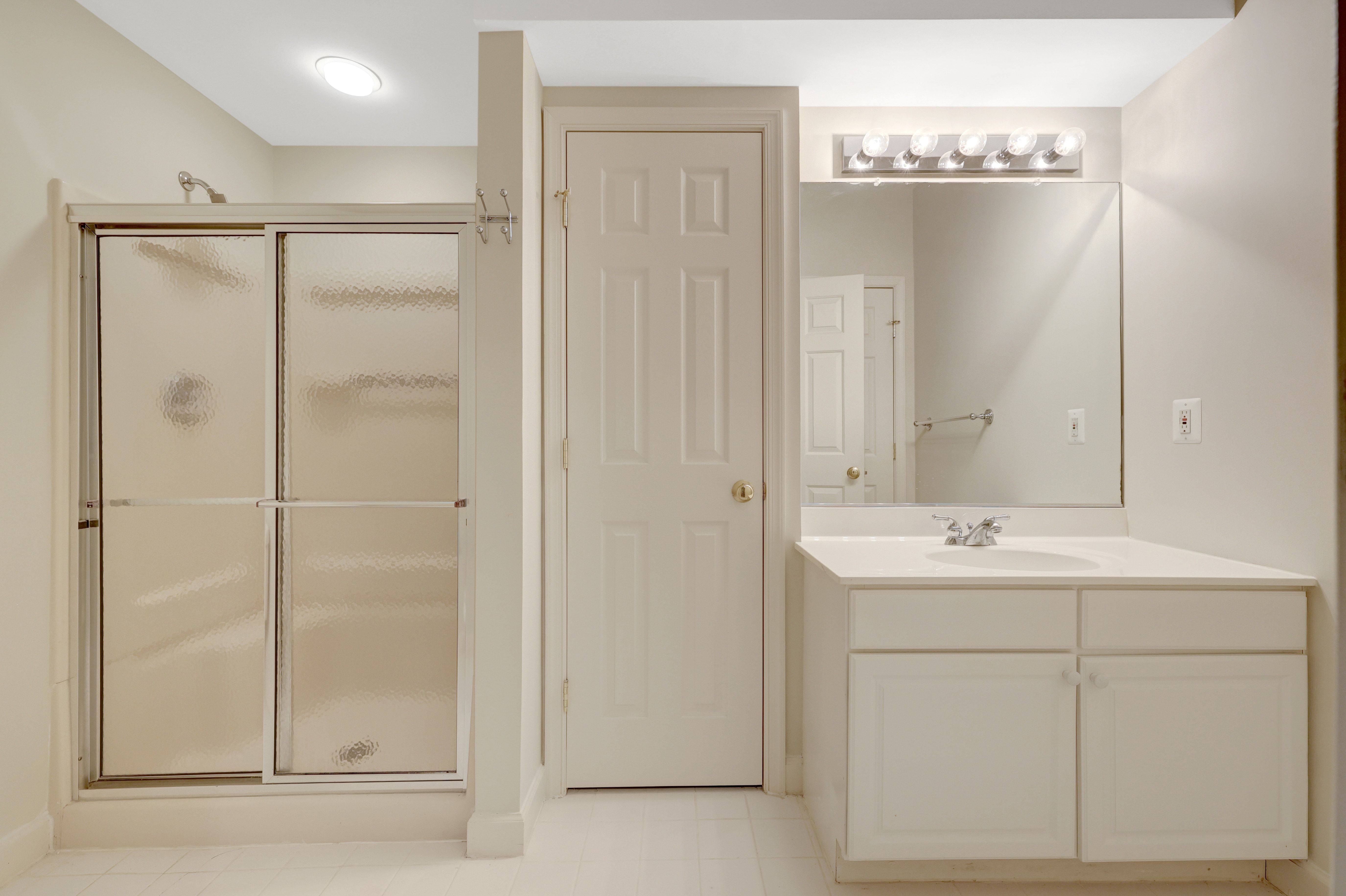 1295 Gatesmeadow Way Reston, VA 20194 - Photo 51 of 57