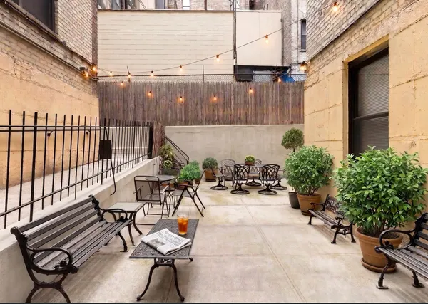 $379,000 | 303 East 37th Street, Unit 3B | Murray Hill