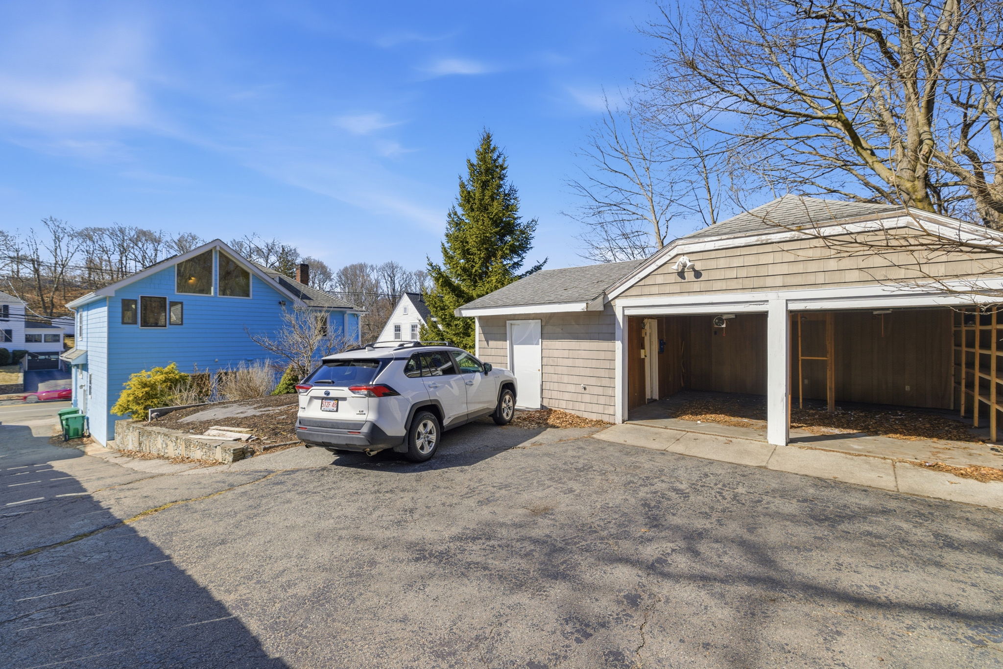 191 Lawrence Road Medford, MA 02155 - Photo 28 of 37