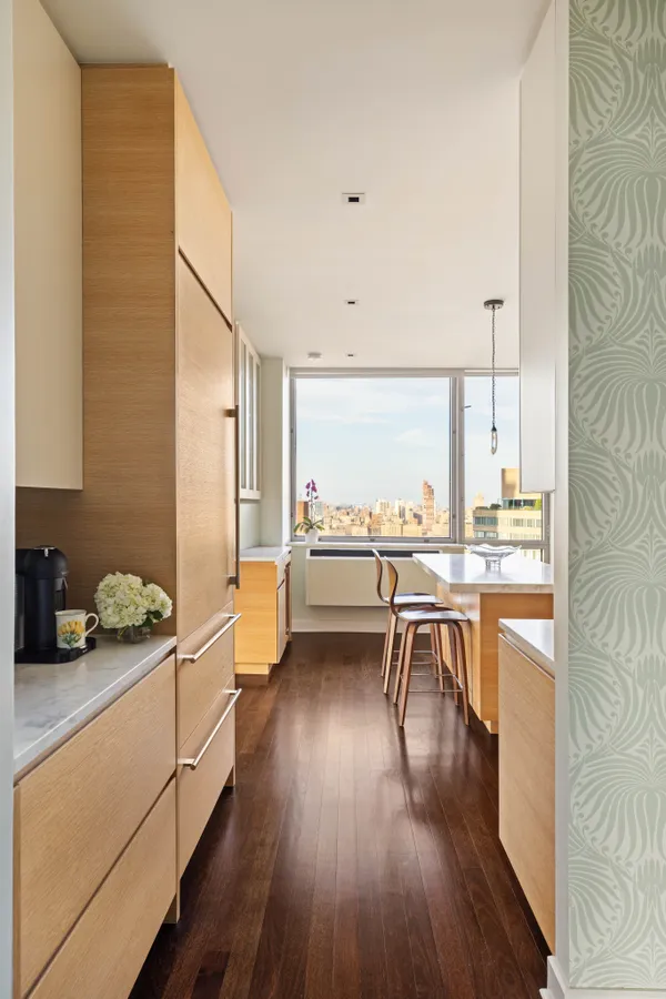 $7,500,000 | 1965 Broadway, Unit 29E | Upper West Side