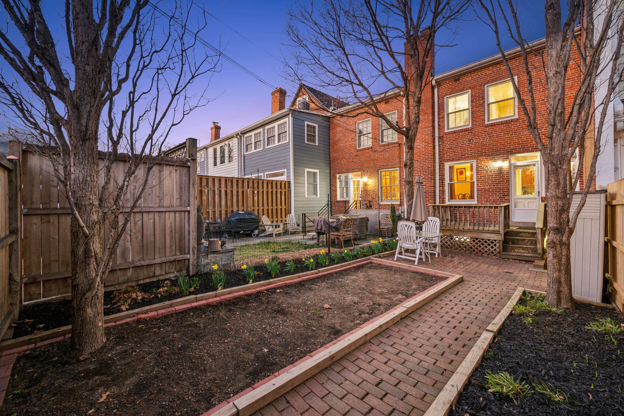 2420 Tunlaw Road Northwest Washington, DC 20007 - Photo 6 of 15