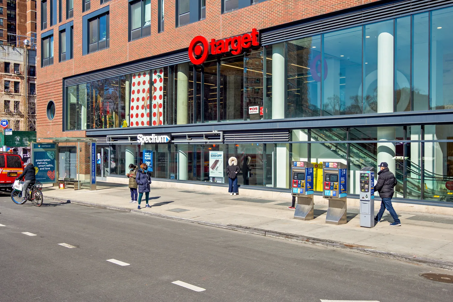 a view of a building with sitting area