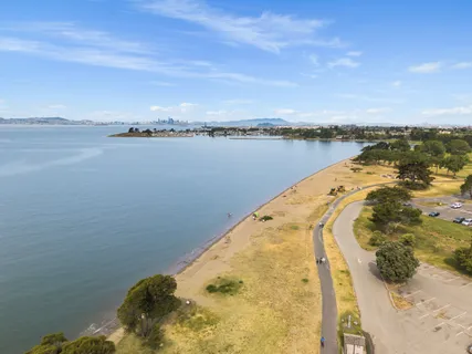 Contact Agent | 960 Shorepoint Court, Unit 116, Alameda, CA 94501