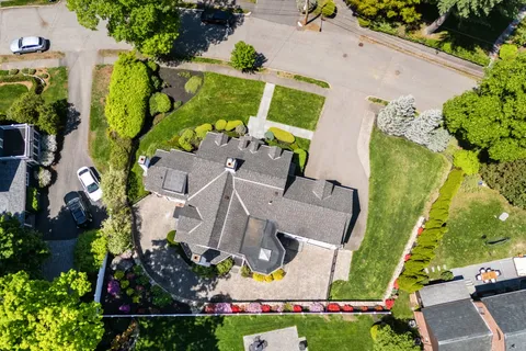 Contact Agent | 20 Risley Road, Newton, MA 02465