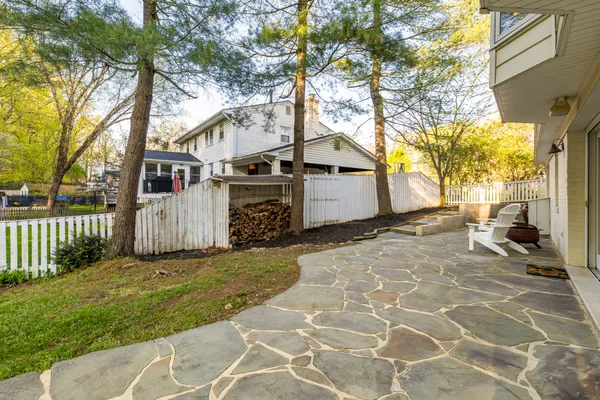 a sign that is on the side of a road