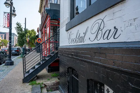 $1,275,000 | 517 6th Street Northeast, Washington, DC 20002